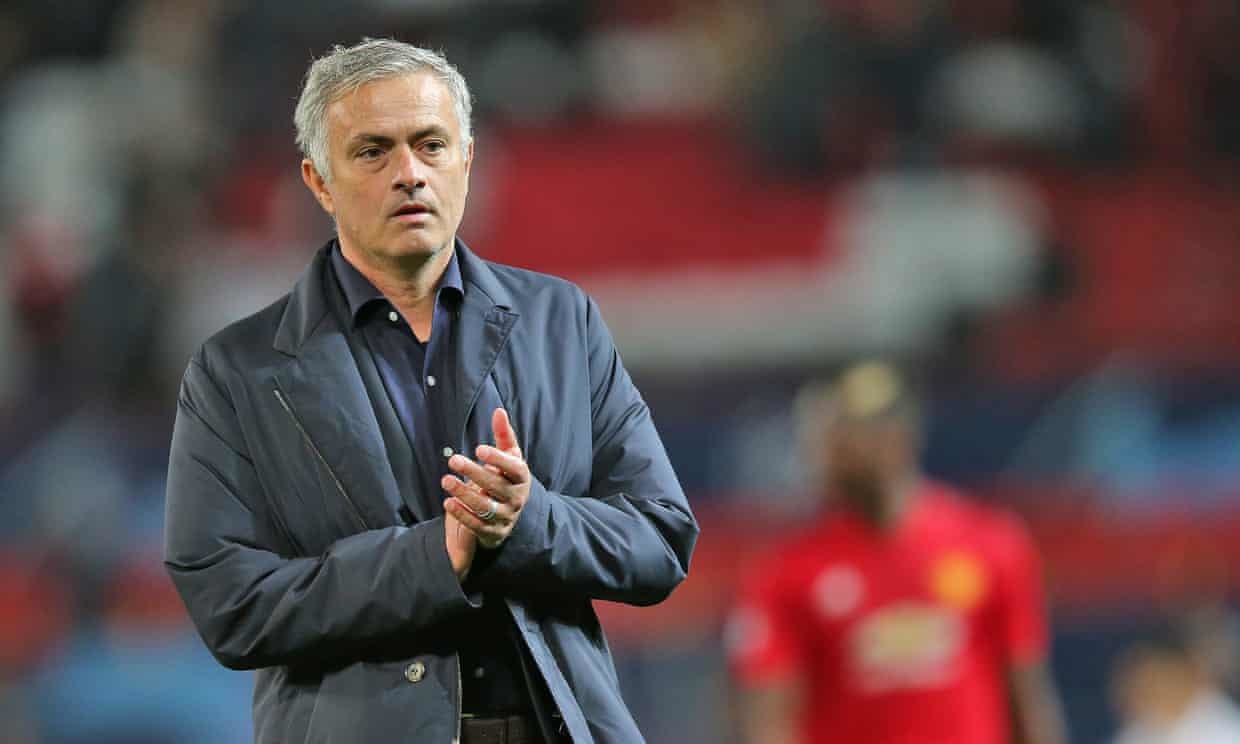 Hãy chấp nhận thua và rời MU, Jose Mourinho!