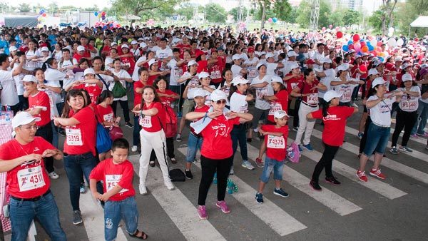 400 tình nguyện viên Prudential chạy bộ gây quỹ Fun Run 2018