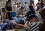 Hơn 200 học sinh tiểu học nhập viện nghi ngộ độc sau bữa ăn bán trú