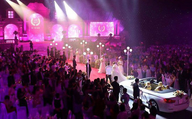 Bất ngờ về đại gia đứng sau đám cưới 'siêu khủng', mời cả dàn sao Việt hát mừng ở Đà Nẵng