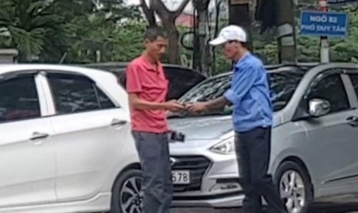 Vô hiệu hóa ứng dụng iParking, tư lợi từ bãi giữ xe công