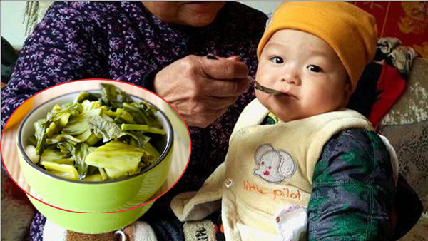 Bé 4 tuổi bị ung thư dạ dày vì món ăn quen thuộc trong bữa cơm người Việt