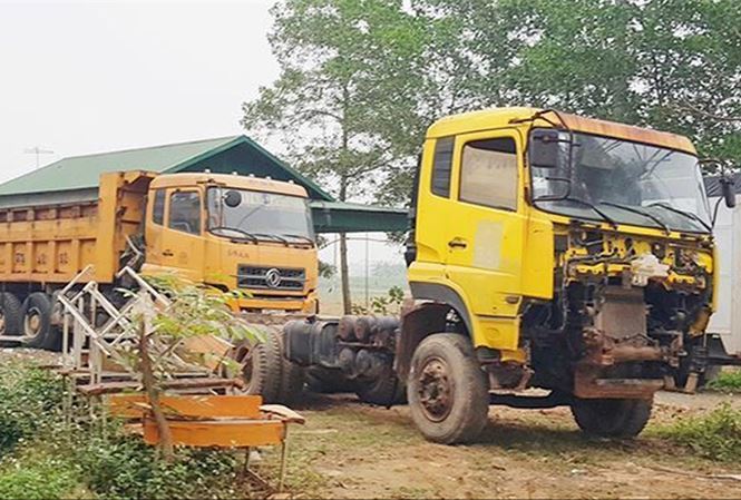 Hàng vạn ô tô hết niên hạn sử dụng:Khai sinh nhưng không khai tử