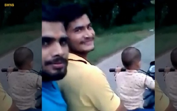 Thót tim xem bé 3 tuổi lái xe bon bon trên đường