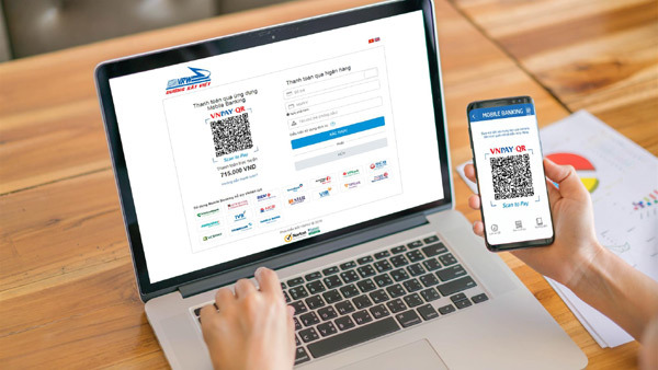 Mua vé tàu nhanh gọn nhờ mã QR Code