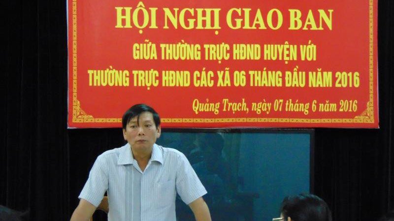 Bí thư huyện bổ nhiệm loạt 'họ hàng' sai, yêu cầu tự kiểm điểm