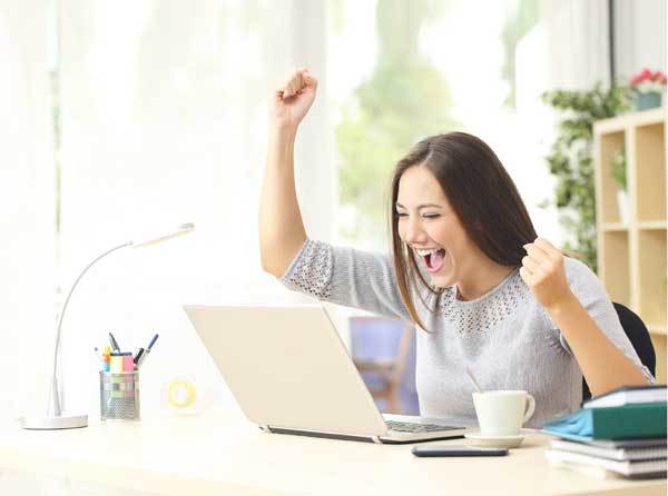 Mọi chủ thẻ có thể dùng thẻ trả trước phi vật lý Sacombank