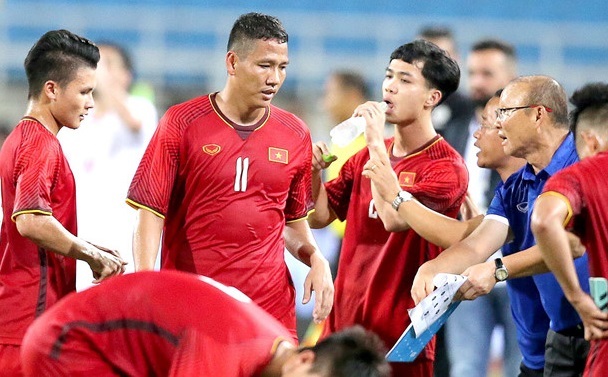 Hàng công tuyển Việt Nam: Sự nhầm lẫn tai hại