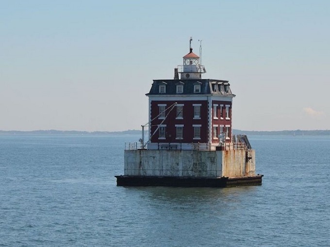 Ngọn hải đăng Ledge