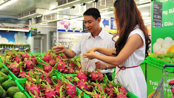 MM Mega Market ‘giải cứu’ hơn 100 tấn thanh long