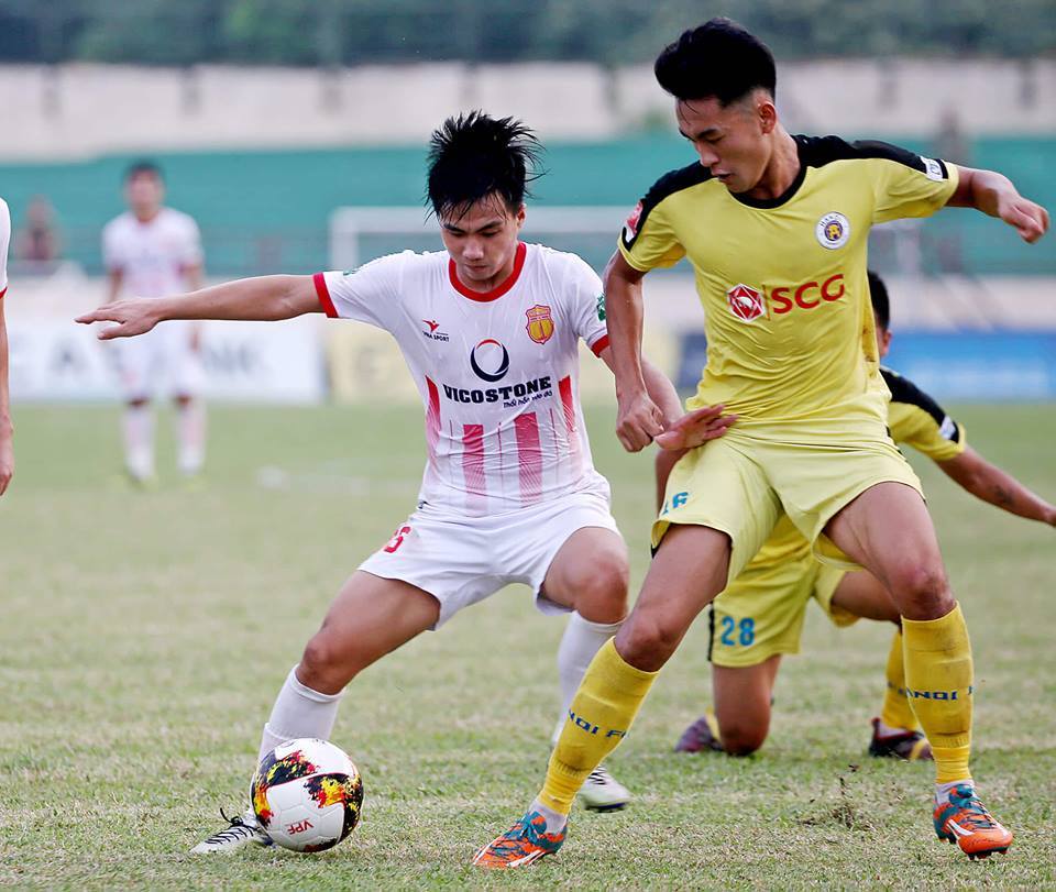 Thắng luân lưu Hà Nội B, Nam Định ở lại V-League