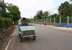 Anh nông dân học lớp 3 tự chế xe mui trần cả Sài Gòn ngạc nhiên