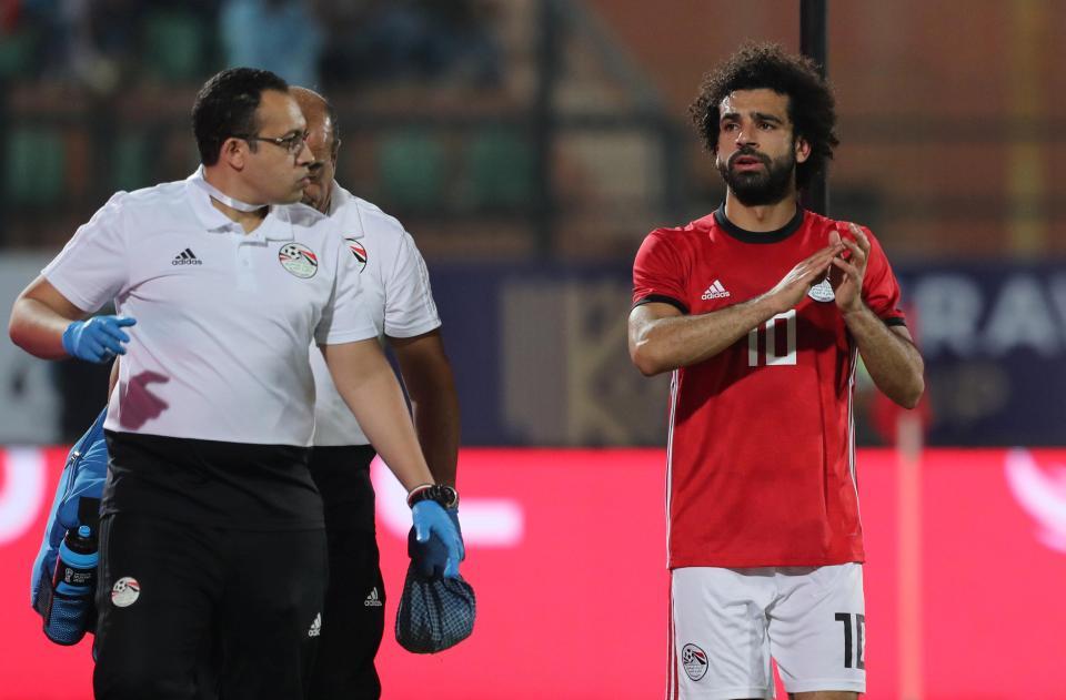Liverpool lo sốt vó về chấn thương của Salah