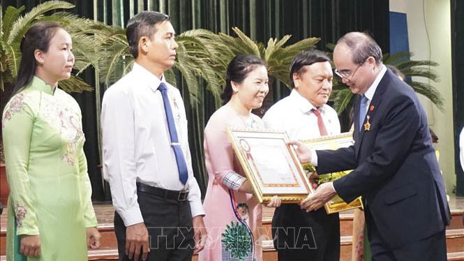 'Bao Công' thời nay càng phải nêu gương, phải thật sự soi rọi vào bản thân mình