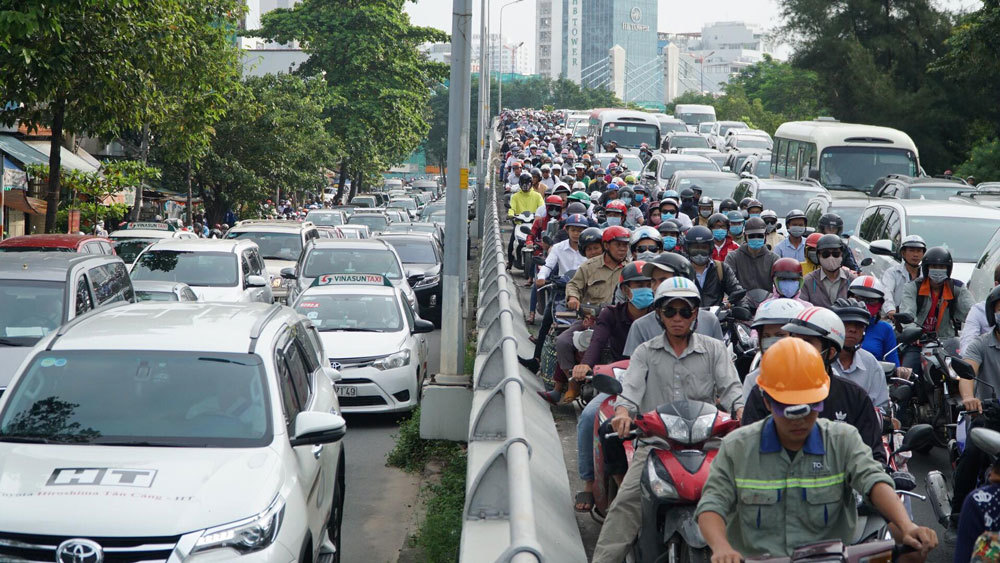 hầm thủ thiêm,Sài Gòn,ùn tắc giao thông