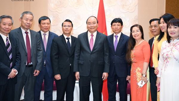 Thủ tướng: Phát huy tinh thần tương thân tương ái hỗ trợ người Việt xa quê