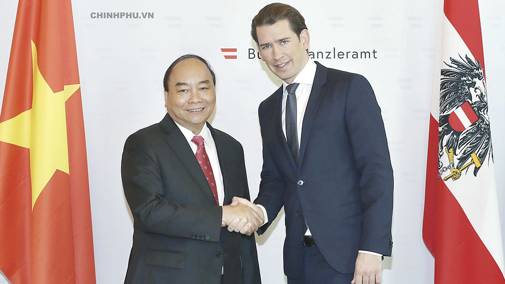 Thủ tướng Việt Nam, Áo hội đàm