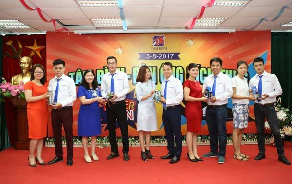 Nữ thuyền trưởng ‘vững tay chèo’ của Dược phẩm Tâm Bình