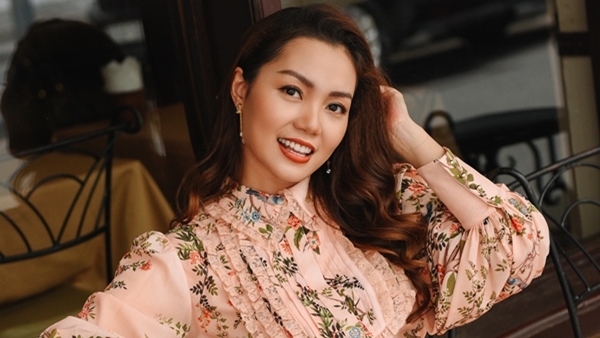 Nguyễn Ngọc Anh diện style tiểu thư trong ngày se lạnh