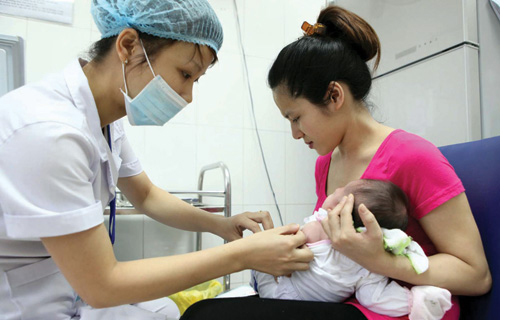 Trẻ mắc sởi tăng 22 lần, Bộ Y tế mở chiến dịch tiêm miễn phí