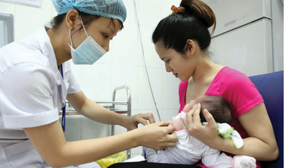 Trẻ mắc sởi tăng 22 lần, Bộ Y tế mở chiến dịch tiêm miễn phí