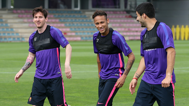 MU hủy kèo lớn vì Mourinho, Barca bỏ phiếu