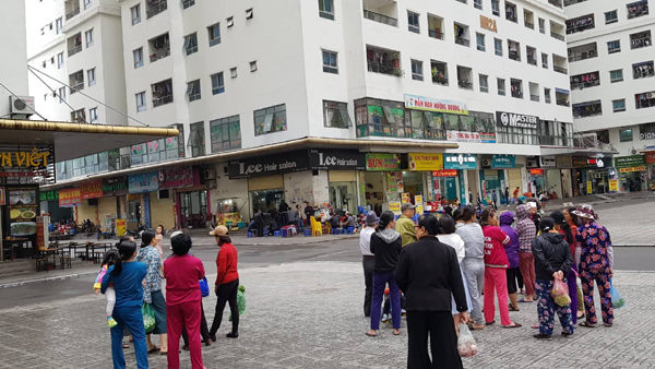 Trẻ sơ sinh rơi từ chung cư Linh Đàm: Nhân chứng xót xa kể lại