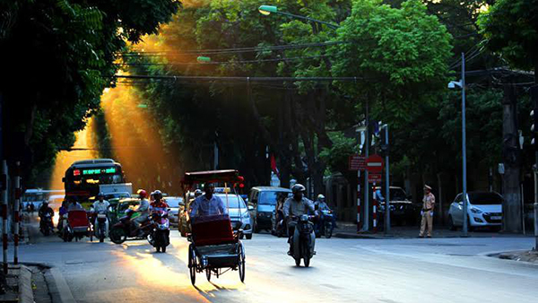 Dự báo thời tiết 21/10: Hà Nội tăng nhiệt, Sài Gòn nguy cơ ngập