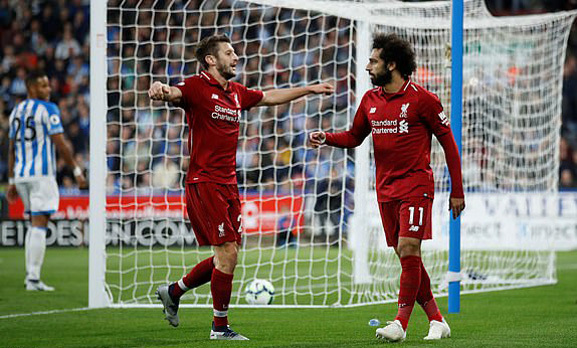 Salah nổ súng, Liverpool chật vật hạ Huddersfield