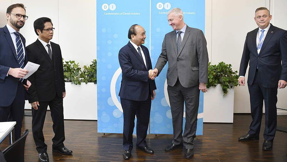 Thủ tướng đối thoại với các doanh nghiệp hàng đầu Đan Mạch