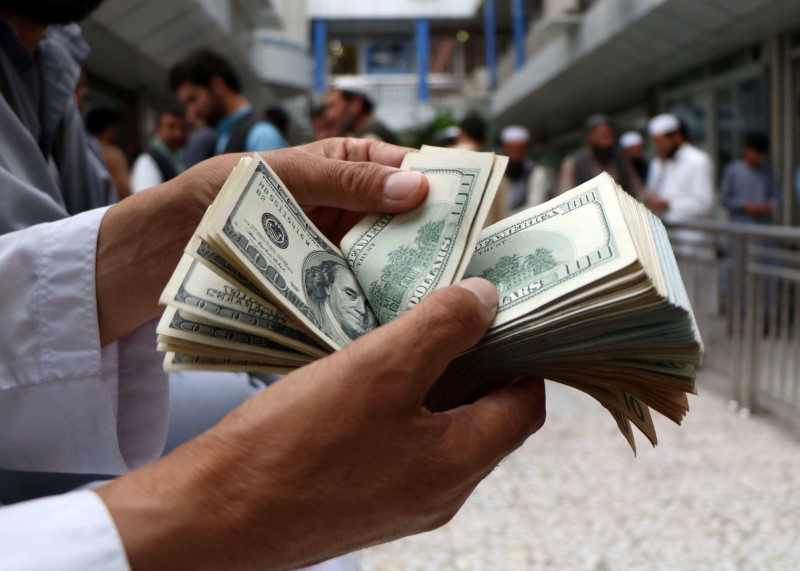 Tỷ giá ngoại tệ ngày 22/10: USD giảm, Euro tăng