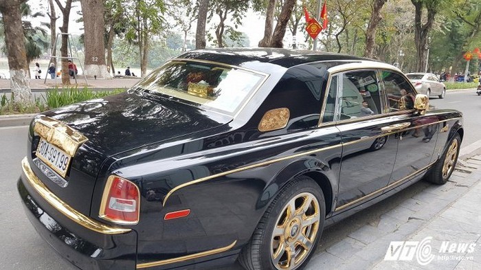 Rolls Royce Phantom Drangon 24K gold plated Made in Vietnam  Super Car