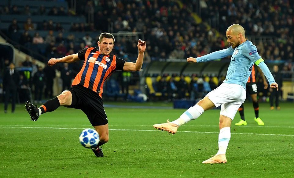 Vùi dập Shakhtar, Man City chiếm ngôi đầu bảng