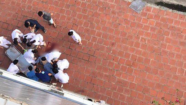 Hà Nội: Nam bệnh nhân lao từ tầng 6 bệnh viện xuống đất