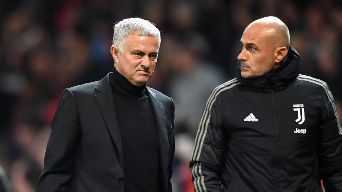 MU rệu rã: Mourinho có thấy hổ thẹn?