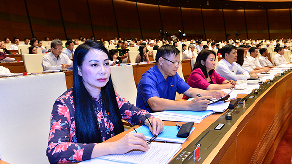 Quốc hội bước vào tuần làm việc bận rộn