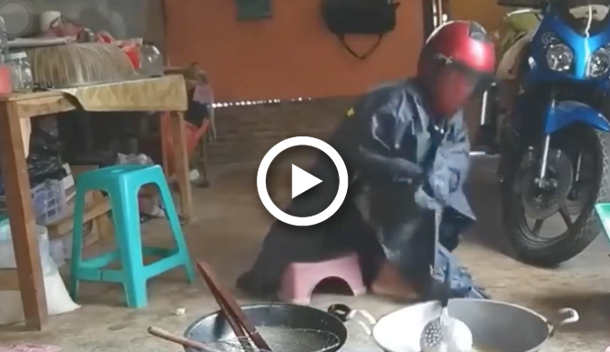 Chồng vào bếp nhưng cái kết khiến cư dân mạng phải thốt lên 