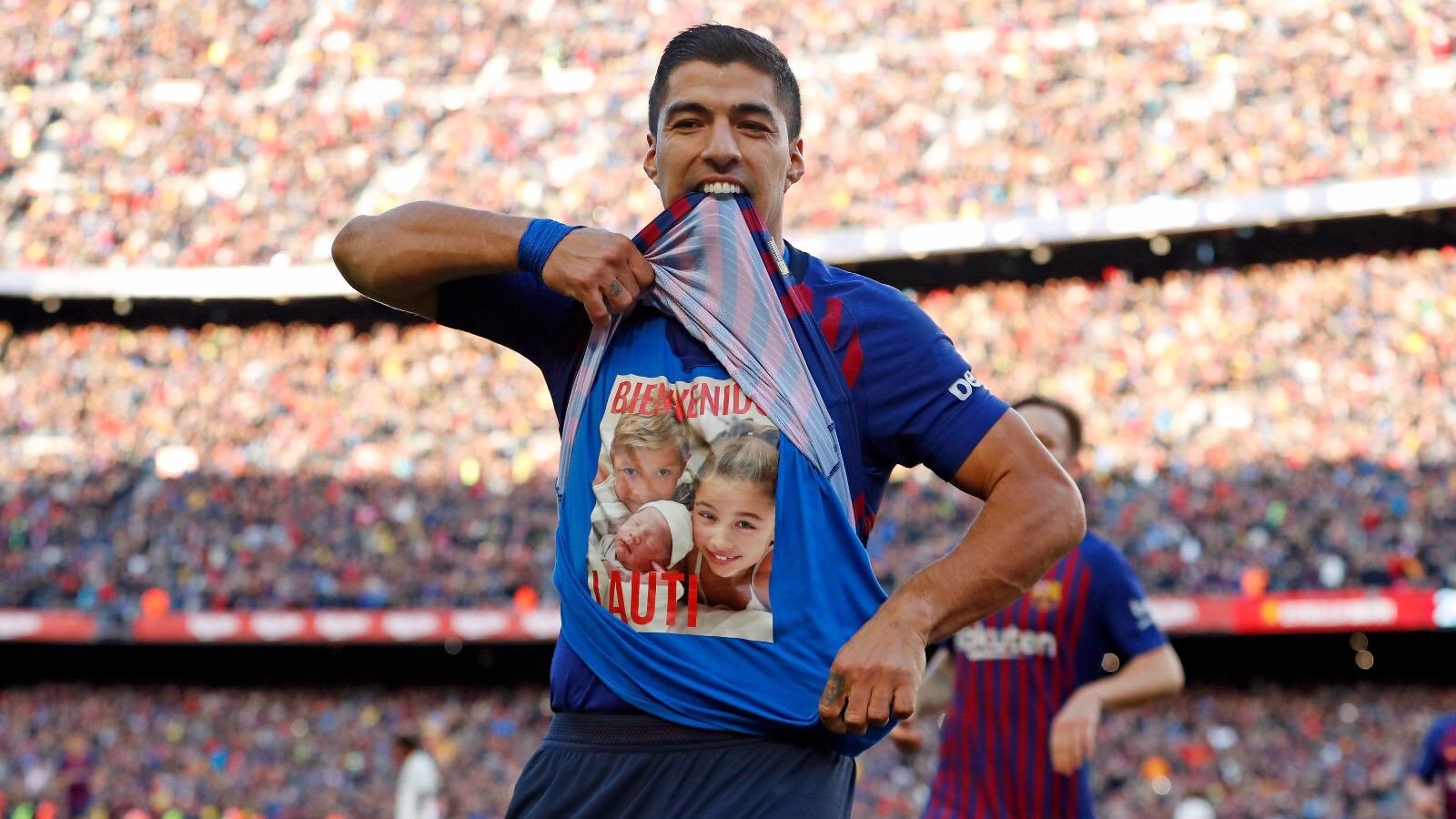 Luis Suarez hạ gục Real: Cha, con và hat-trick