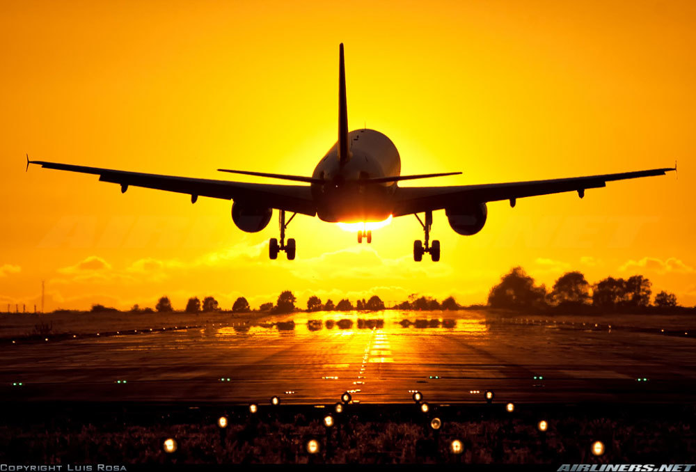 Tiết lộ:  Phi công rất ghét hành khách vỗ tay khi máy bay vừa tiếp đất