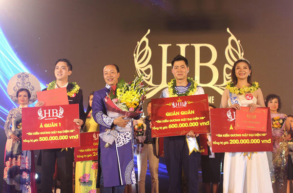 3 thí sinh xuất sắc nhất cuộc thi giọng ca vàng - Tìm kiếm gương mặt đại diện HB nhận giải thưởng 1,3 tỷ đồng