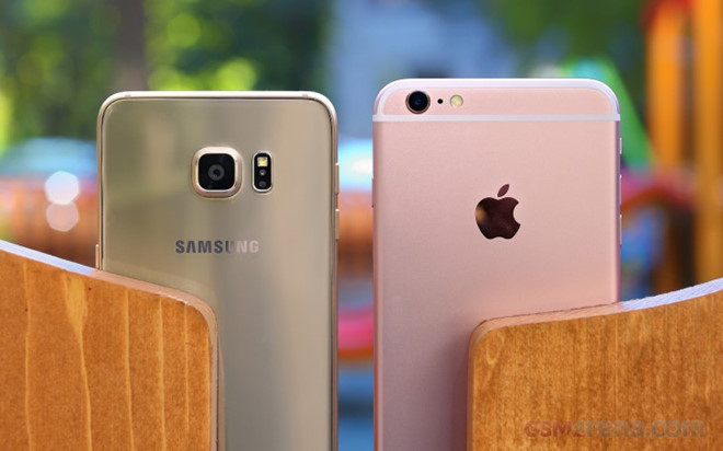 Apple và Samsung đều cố tình làm chậm điện thoại cũ