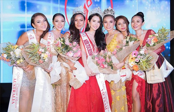 Huỳnh Vy đăng quang Hoa hậu Du lịch Thế giới 2018