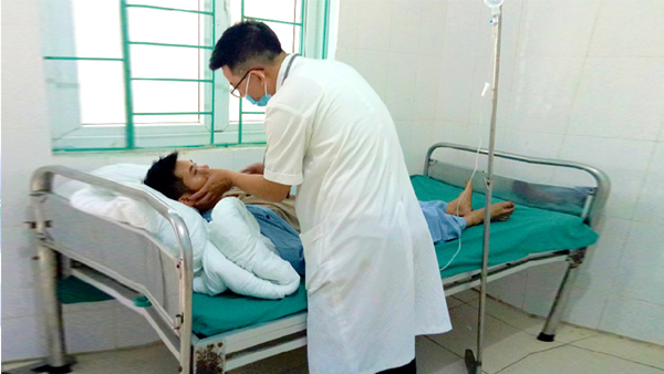 5 người trong gia đình nhập viện cấp cứu sau khi ăn nấm