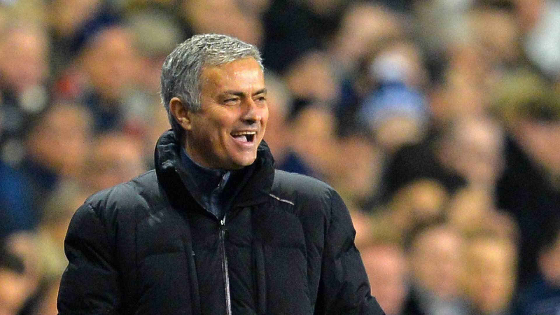 MU cấp tiền cho Mourinho, Chelsea chiêu mộ Dembele