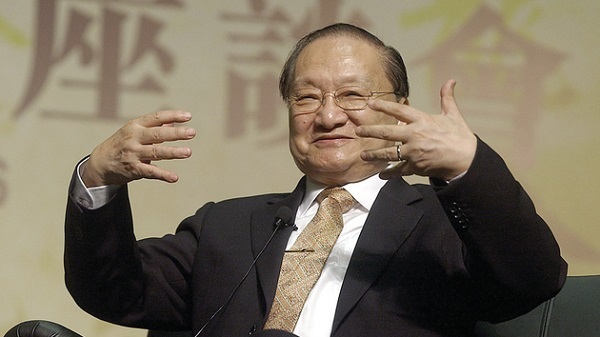 Nhà văn kiếm hiệp Kim Dung qua đời, hưởng thọ 94 tuổi