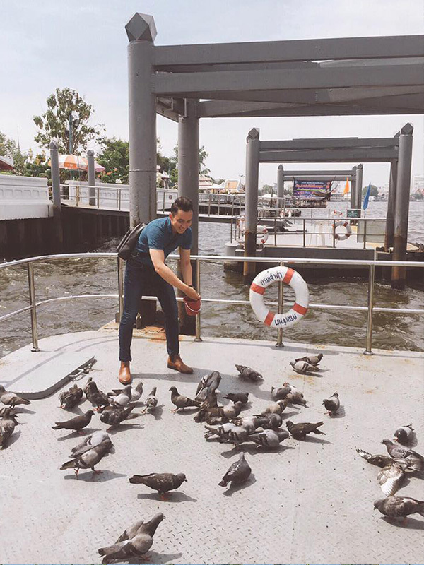 Sao Việt ngày 31/10: Hương Giang đính chính tin đồn được cầu hôn