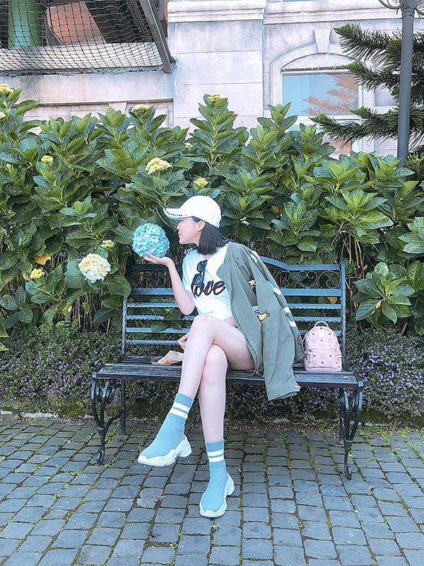 Sao Việt ngày 31/10: Hương Giang đính chính tin đồn được cầu hôn