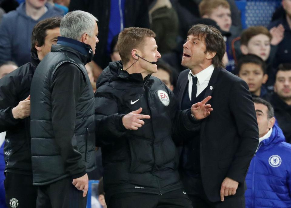 Conte ủ mưu lật ghế Mourinho dẫn dắt MU