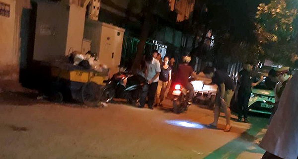 Tài xế taxi bị bắn trọng thương, lái xe chèn qua người ở Hà Nội