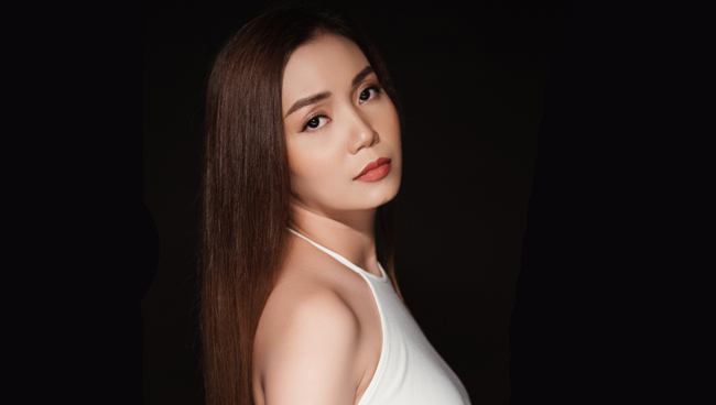 Ngọc Anh mặc áo yếm, ngấn lệ hát về sự bội tín trong tình yêu